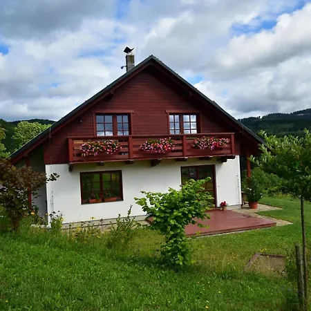 Tomiva Apartament *